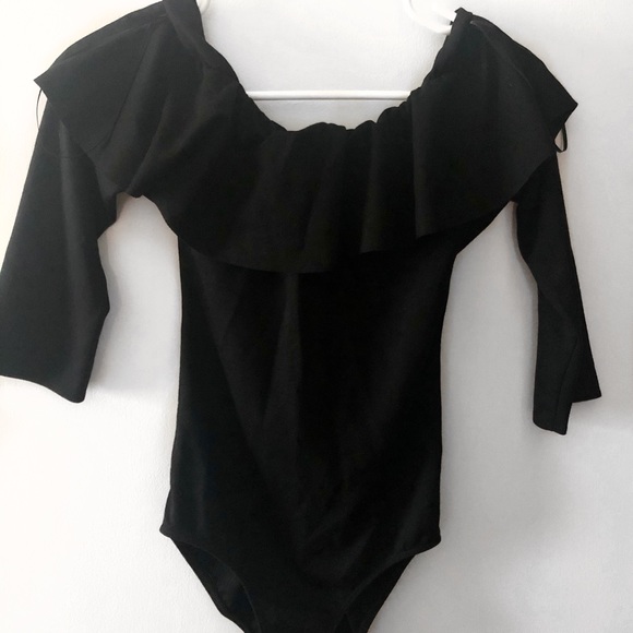 ZARA black off the shoulders ruffle bodysuit - Picture 1 of 3